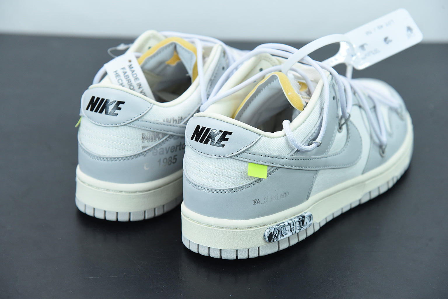 Dunk Low Off-White