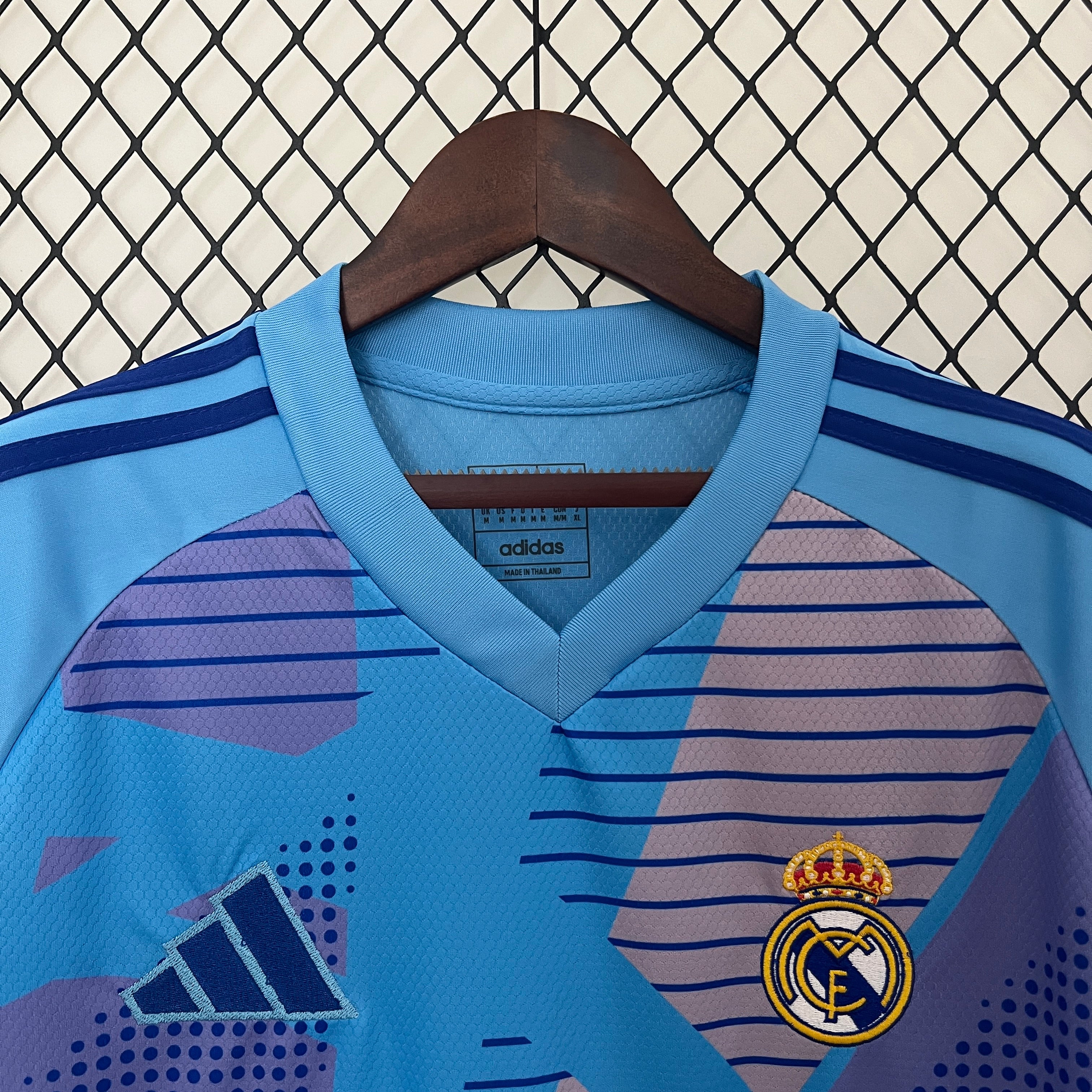 Real Madrid Goalkeeper Jersey - 24/25