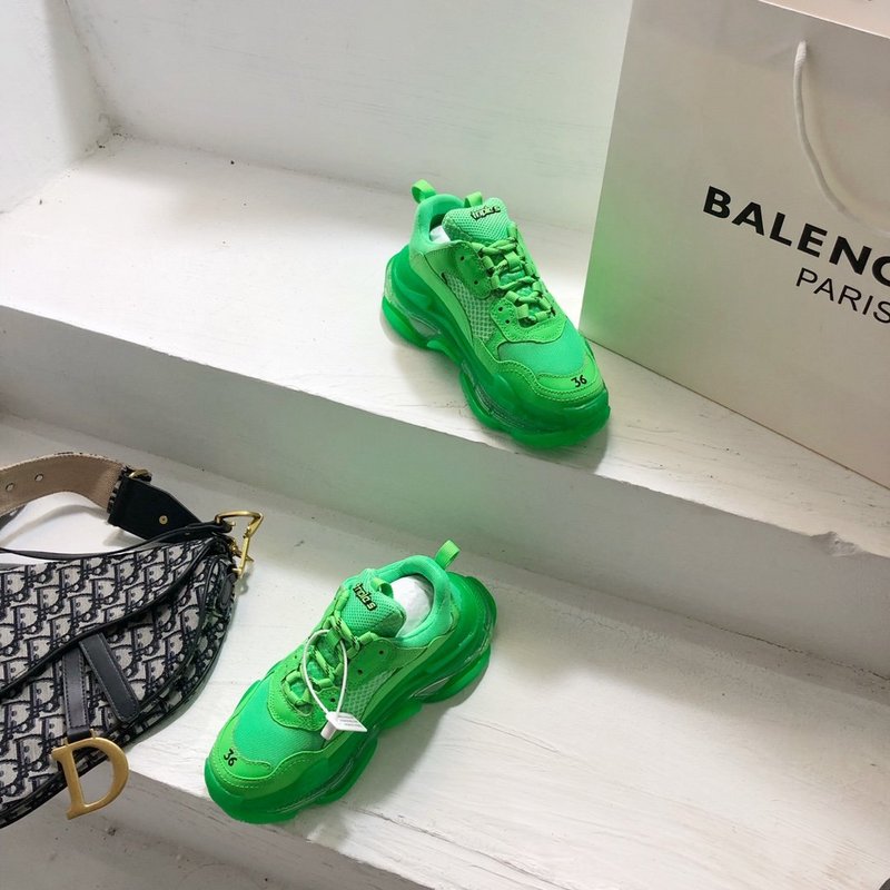 Balenciaga Triple S