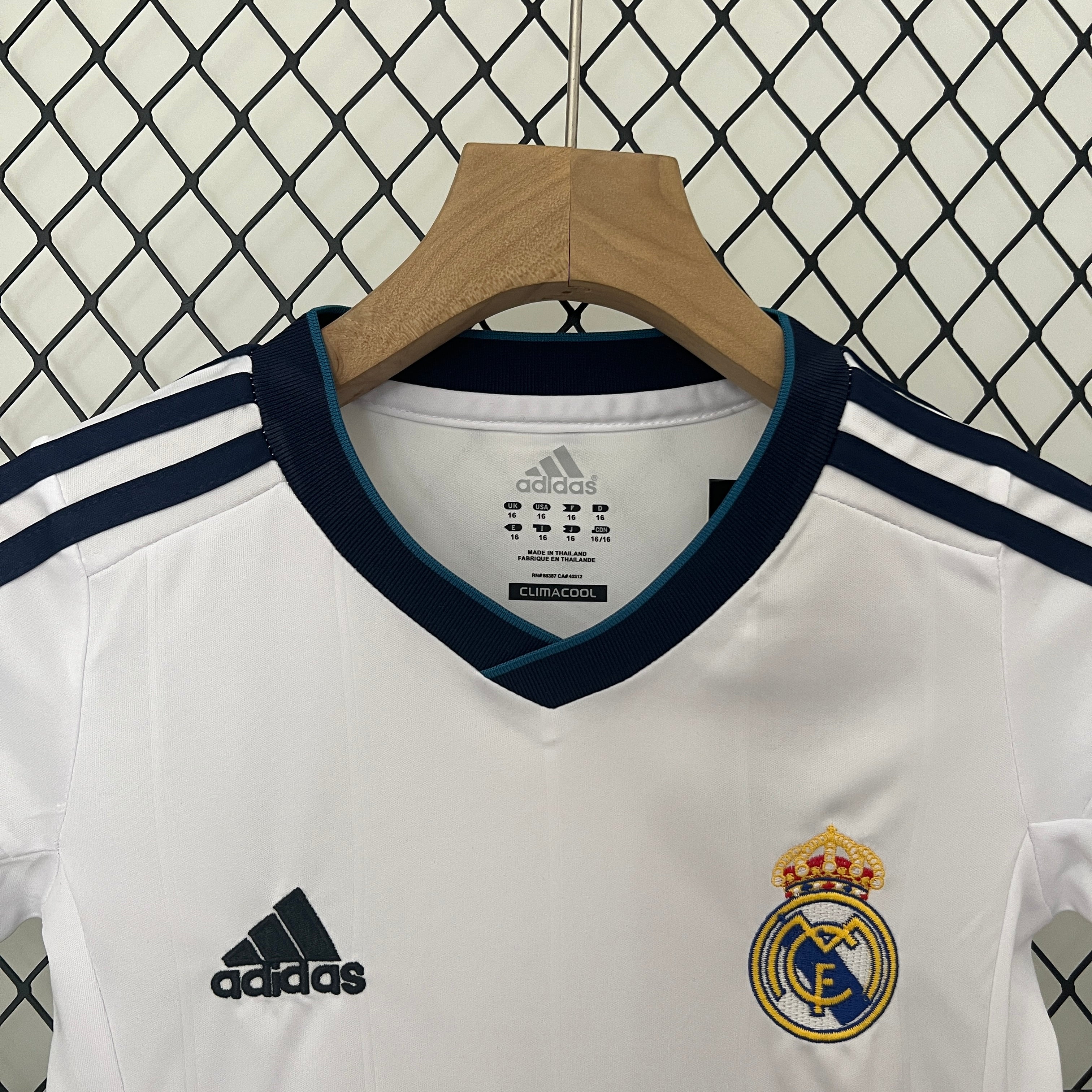 Kit Bambino - Real Madrid Vintage 12/13