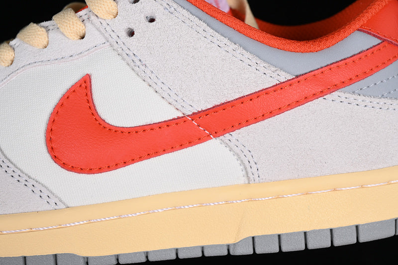 DUNK LOW ATHLETIC DEPARTMENT SAIL/PHOTON DUST/LIGHT SMOKE GREY/PICANTE RED