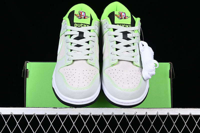 DUNK LOW UNIVERSITY OF OREGON WHITE/GREY/GREEN