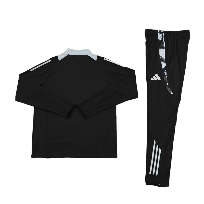 Manchester United tracksuit 23/24