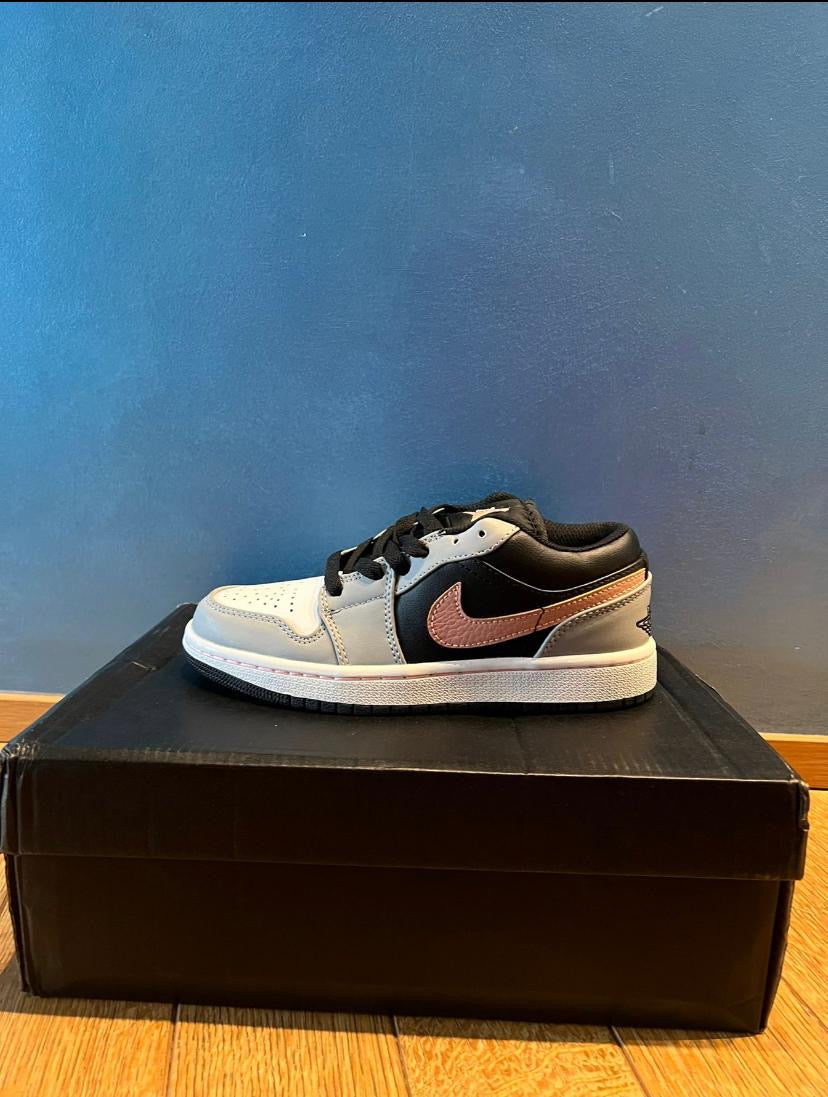 AIR JORDAN 1 LOW Black Grey Pink 36