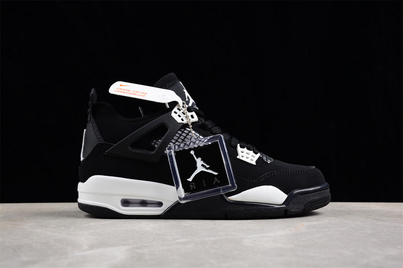 AIR JORDAN 4 RETRO WHITE/BLACK