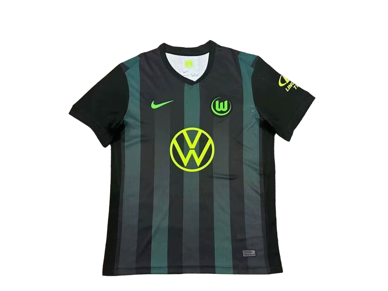 Wolfsburg Away - 24/25