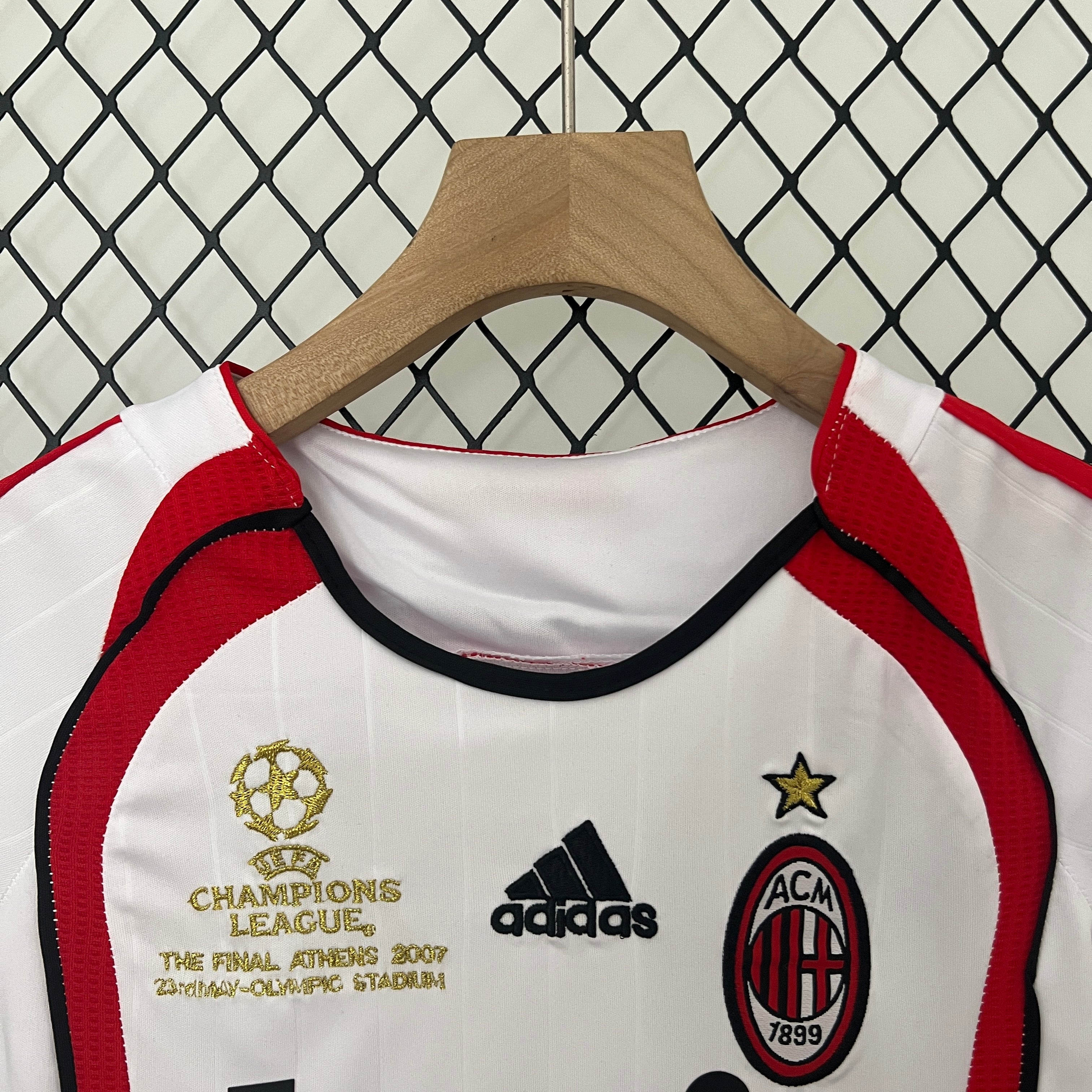 Kit Bambino - Milan UCL Vintage 06/07