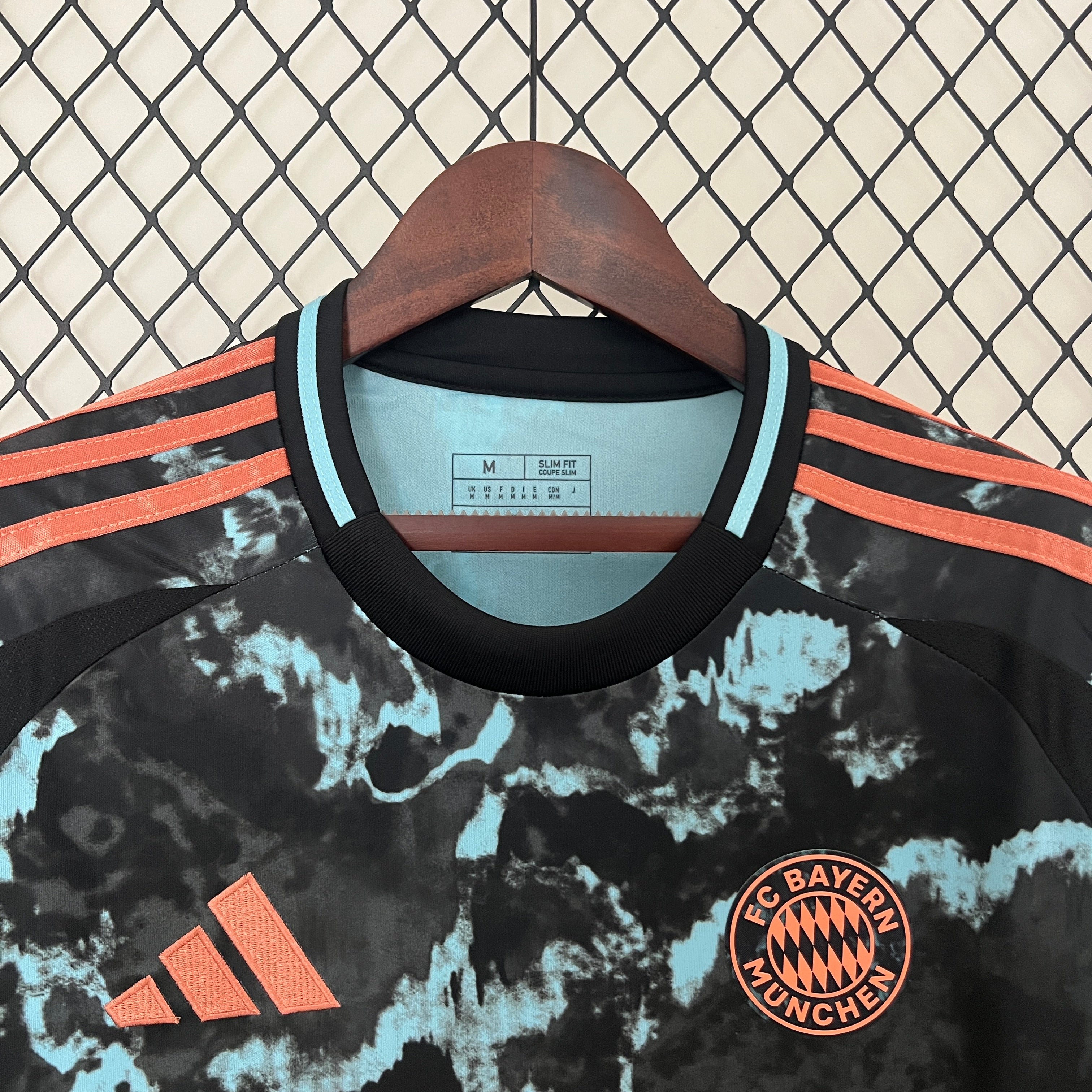 Bayern Monaco Away - 24/25