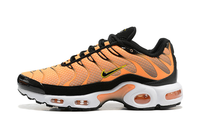 Nike Air Max Plus DM0032-800