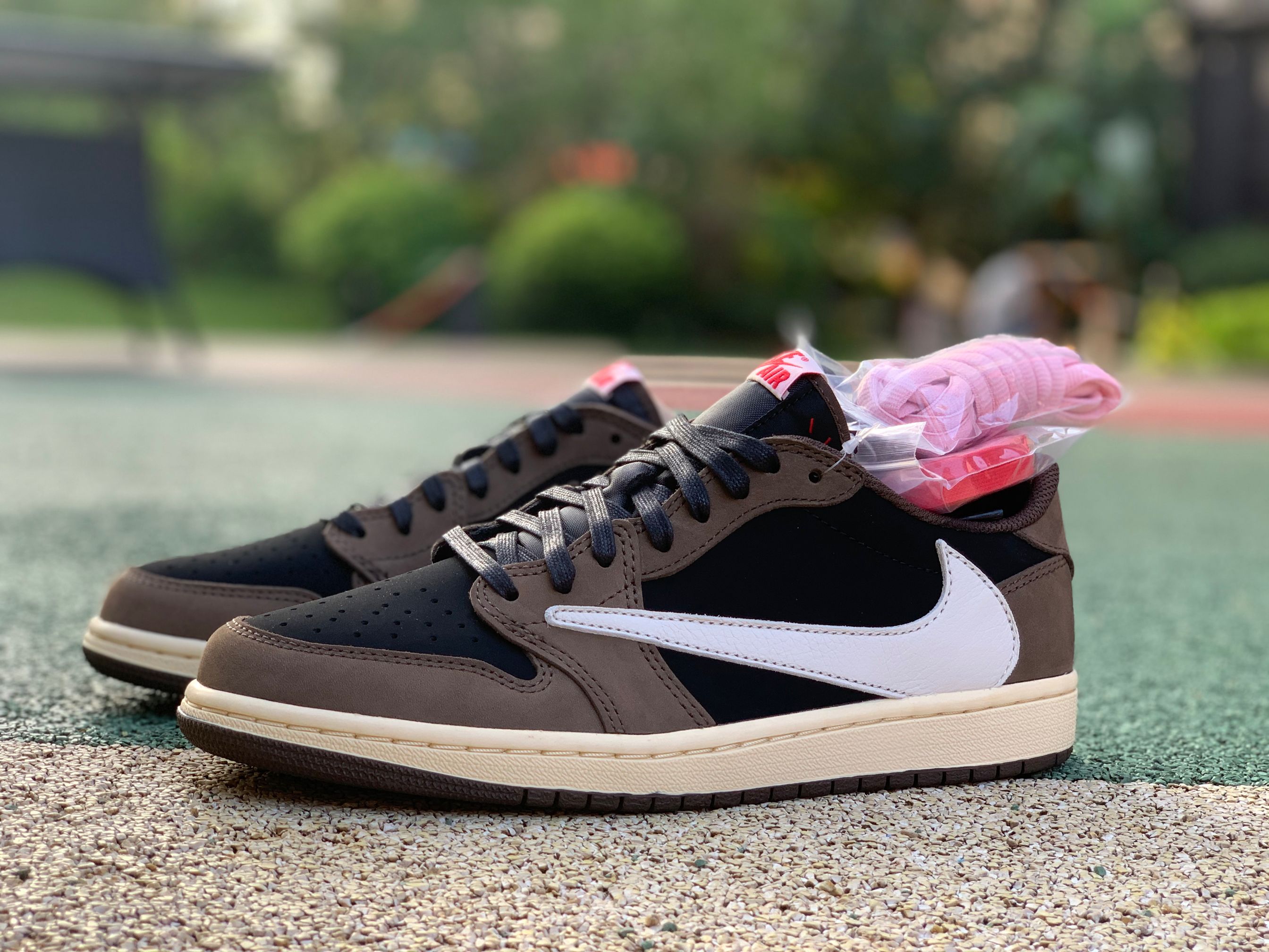 LJR Air Jordan 1 low Travis Scott