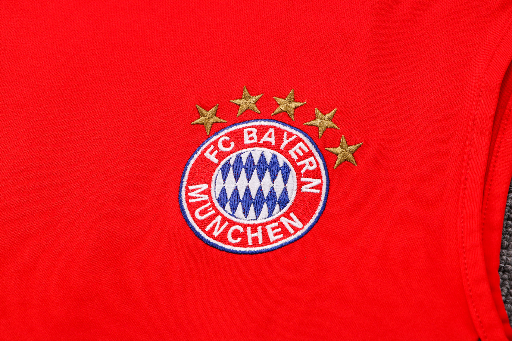 Bayern Munich - Tank Top + Shorts