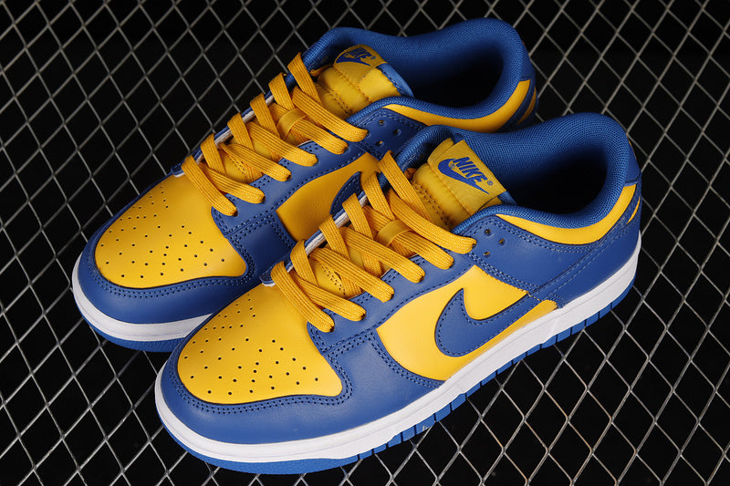 Nike SB Dunk Low