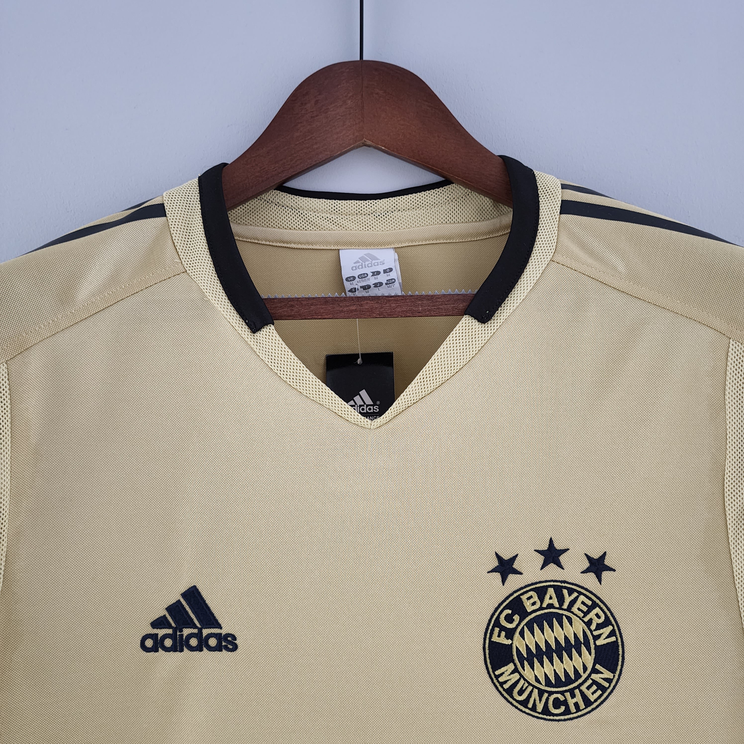 Bayern Munich - 04/05 Vintage