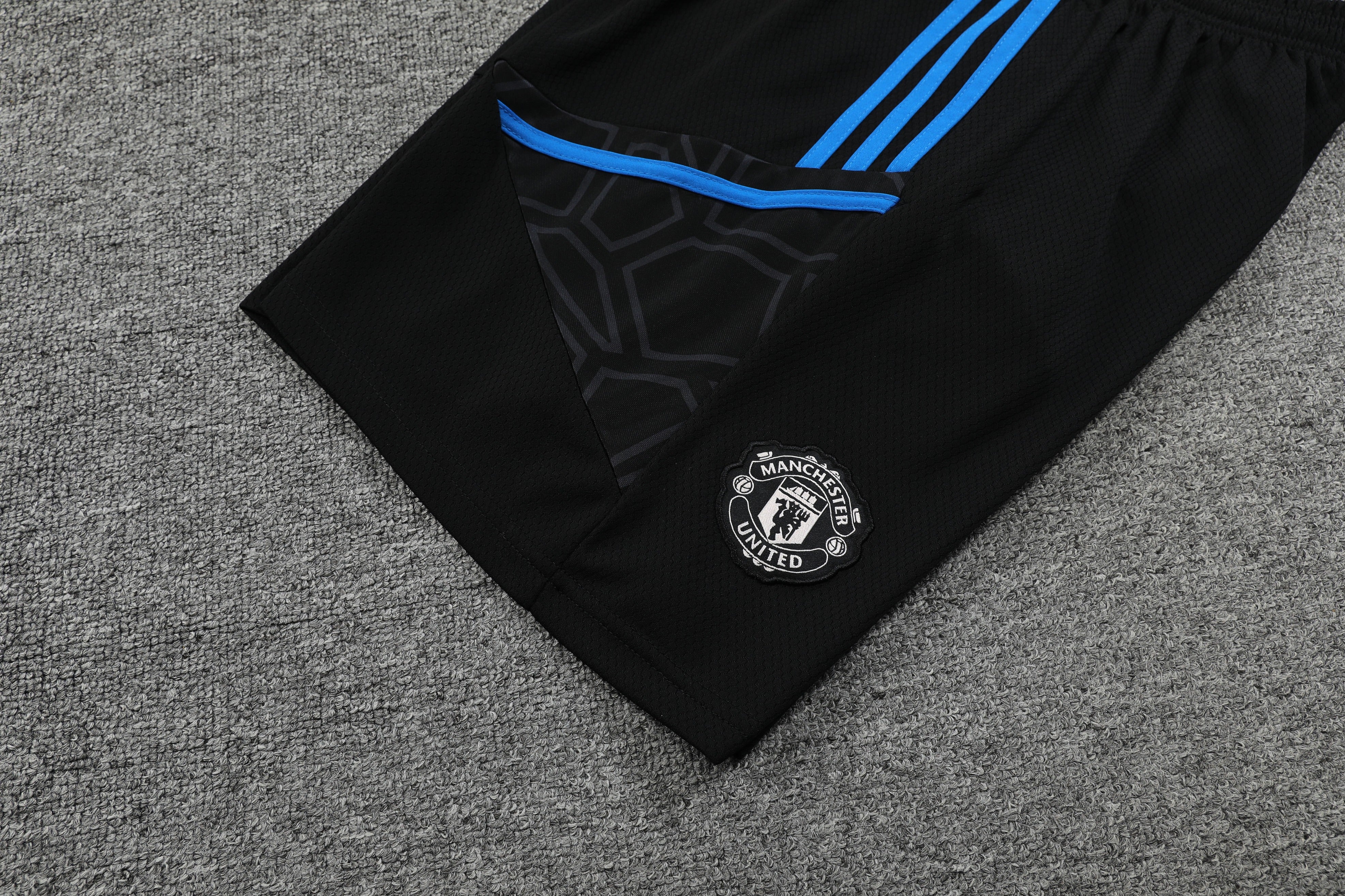 Manchester United - Tank Top + Shorts