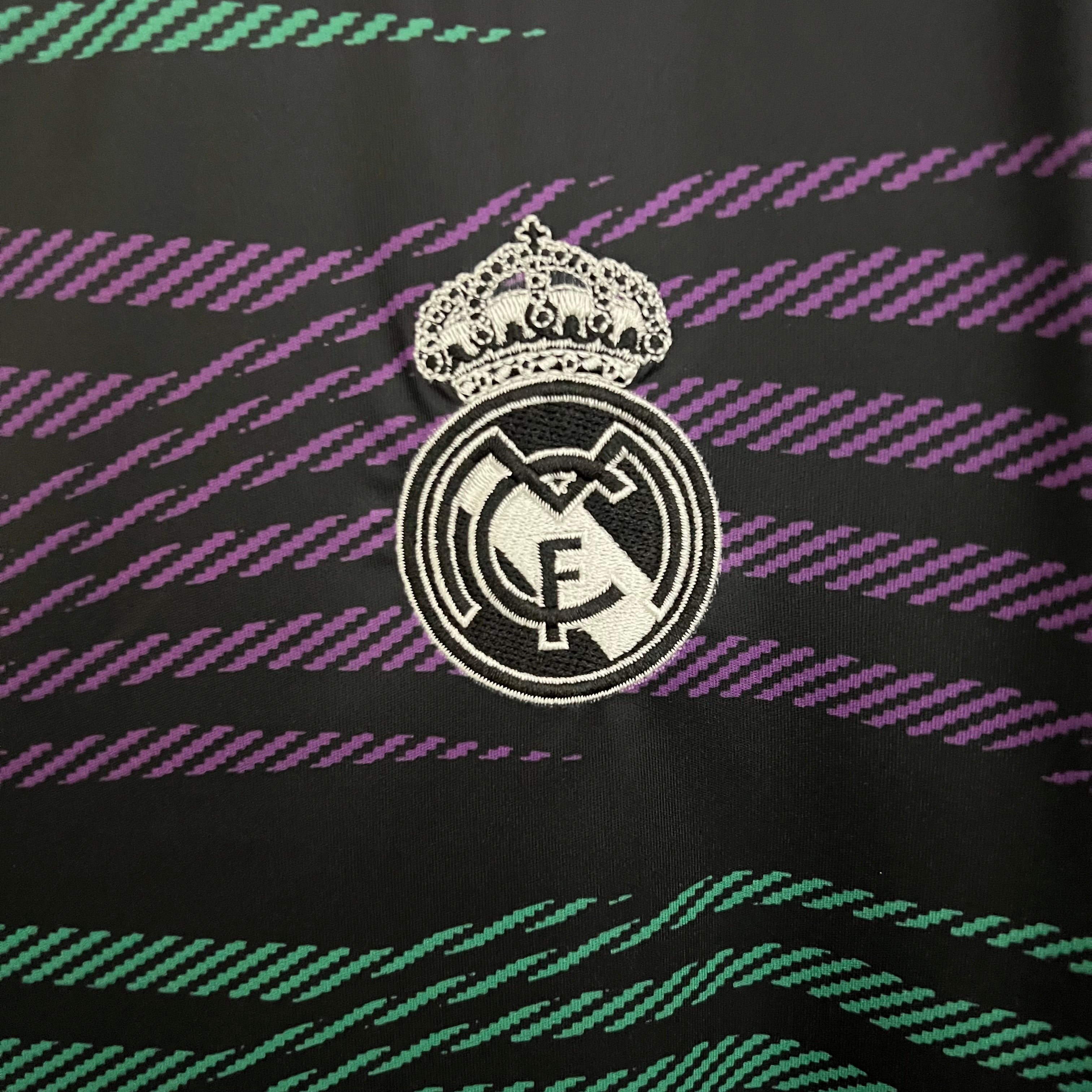 Real Madrid - 23/24 Training Shirt