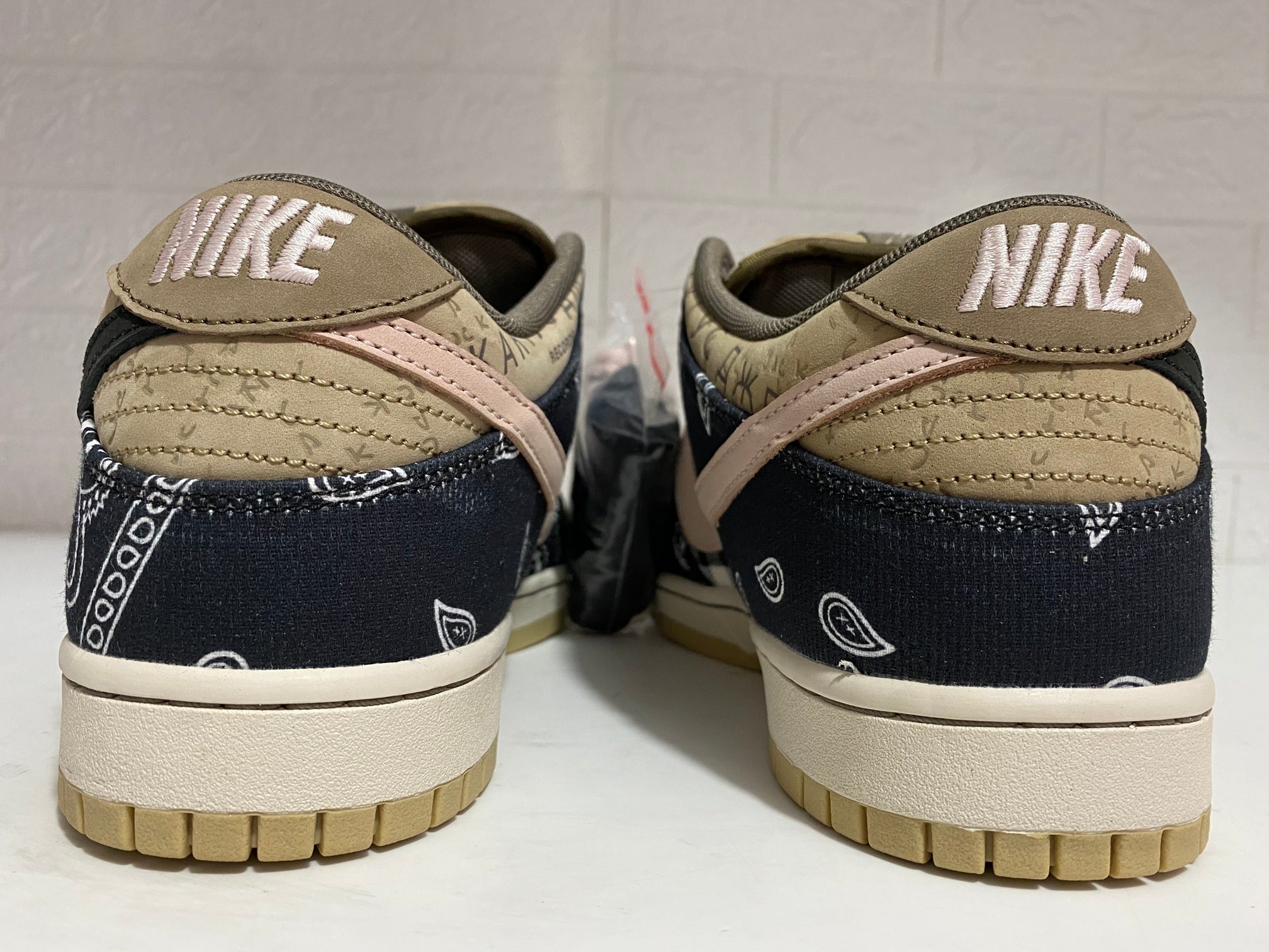 LJR SB Duck Low "Travis Scott"