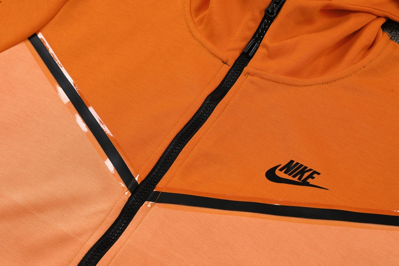 Nike Tech - Orange