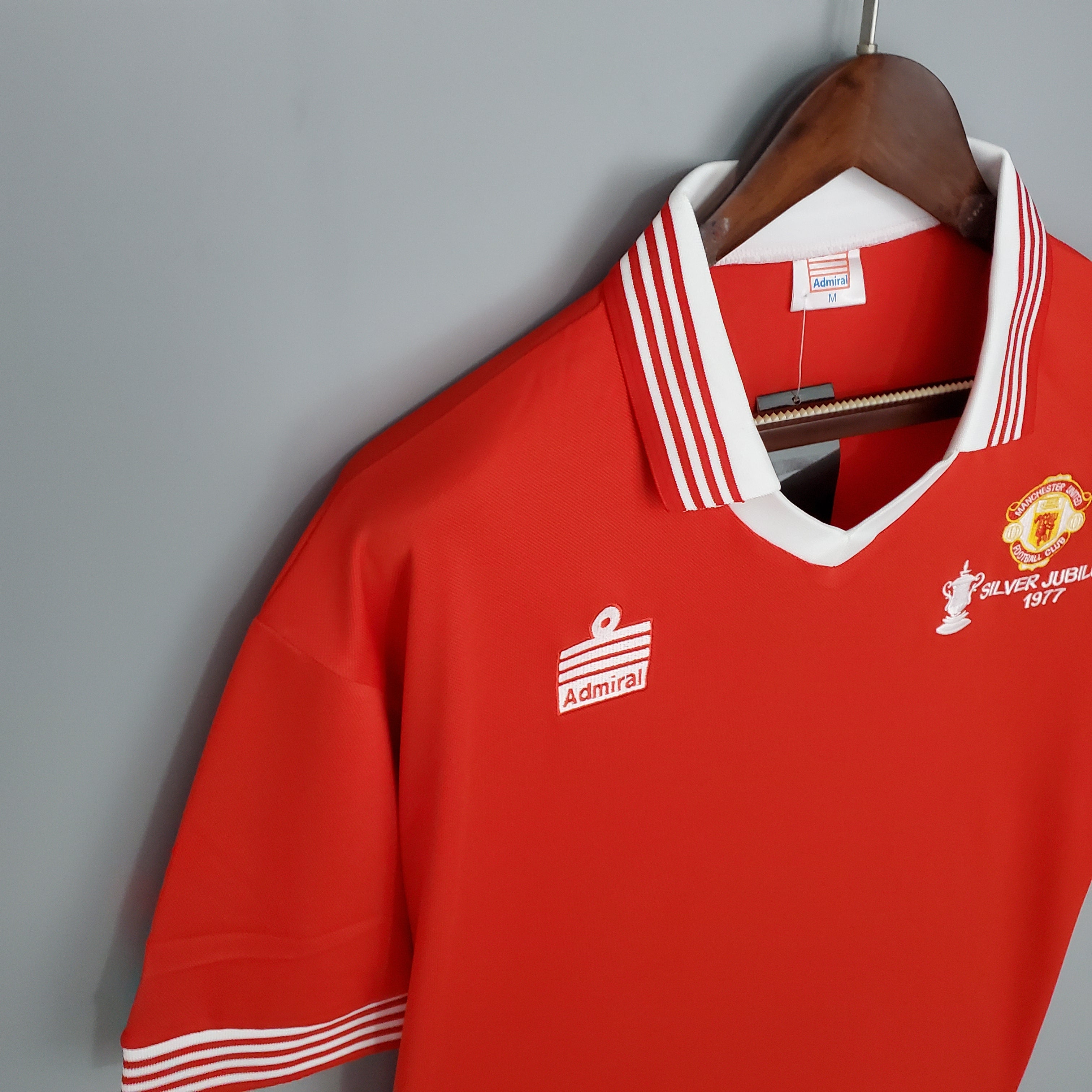 Manchester United 1977 retro shirt 