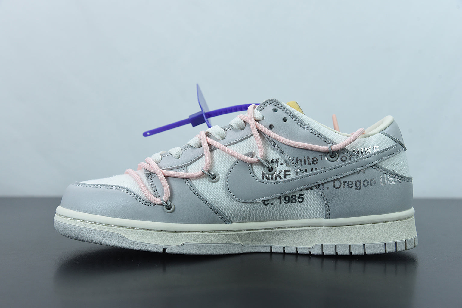 Dunk Low Off-White